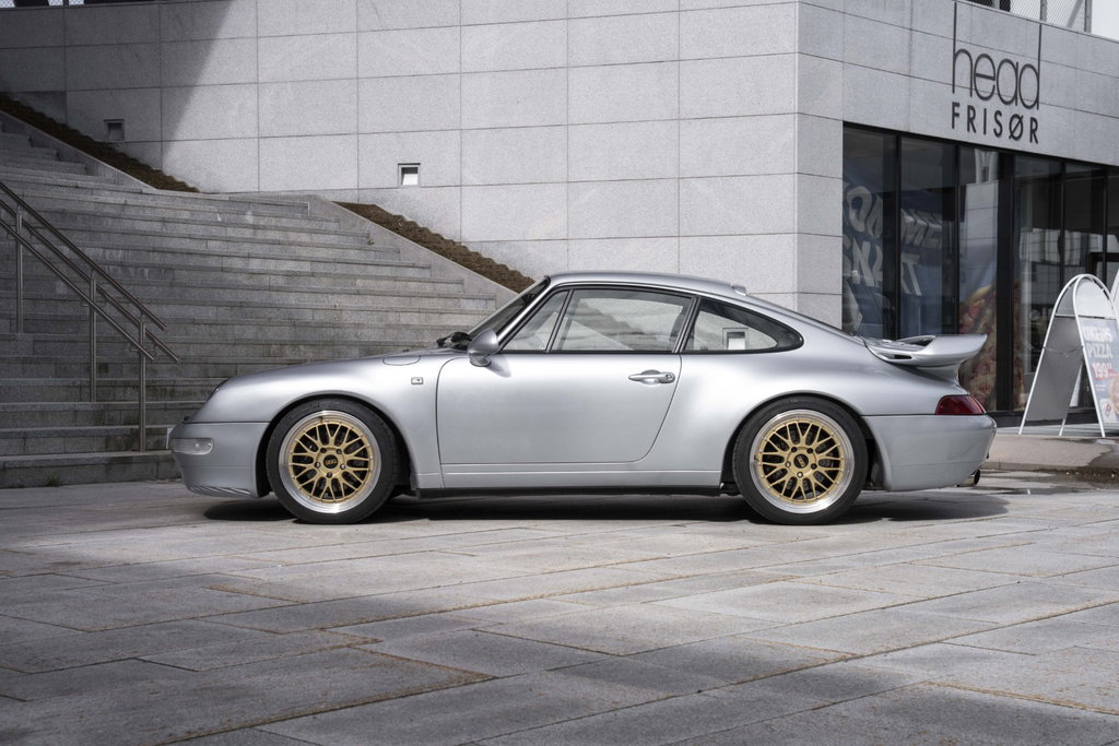 Porsche 993 Carrera 4