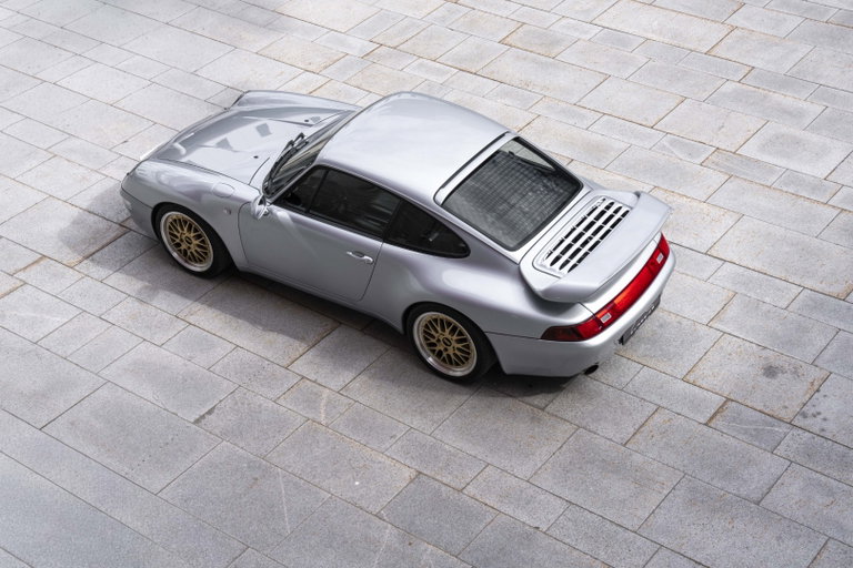 Porsche 993 Carrera 4