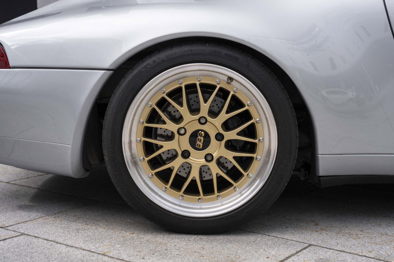 Porsche 993 Carrera 4