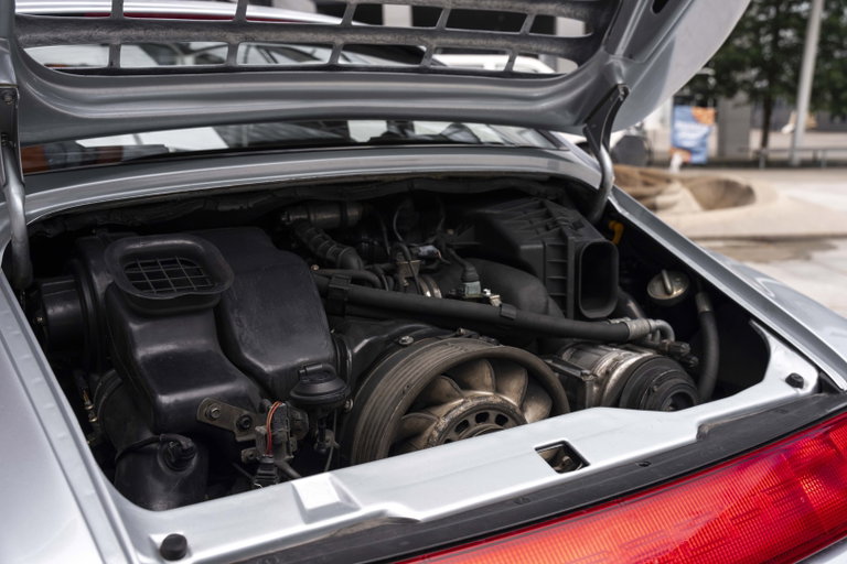 Porsche 993 Carrera 4
