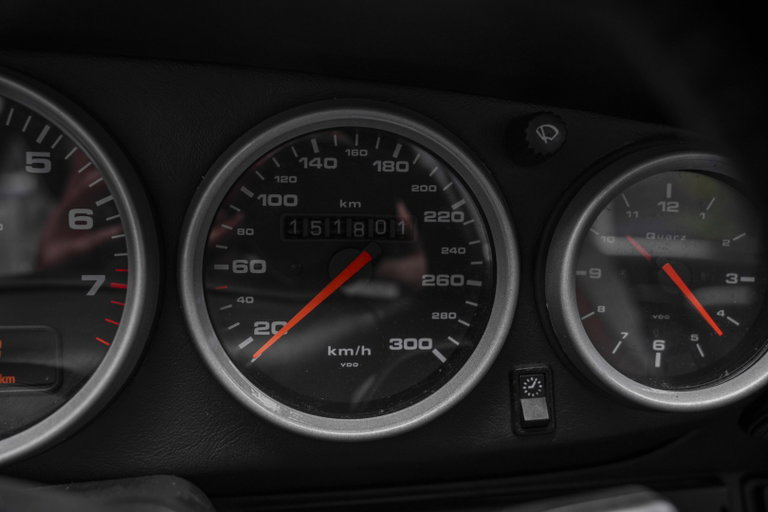 Porsche 993 Carrera 4