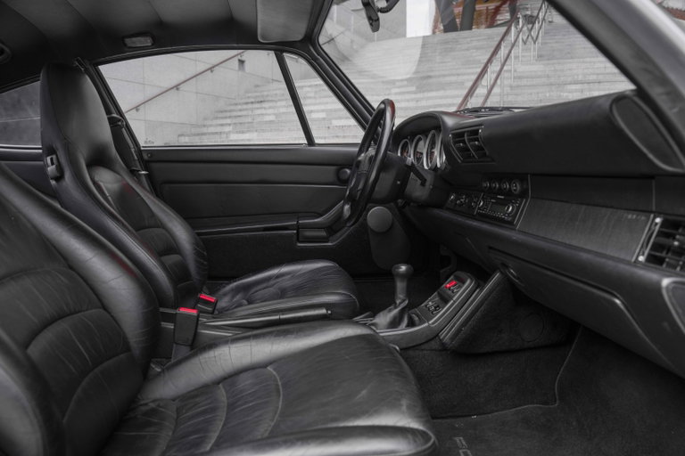Porsche 993 Carrera 4