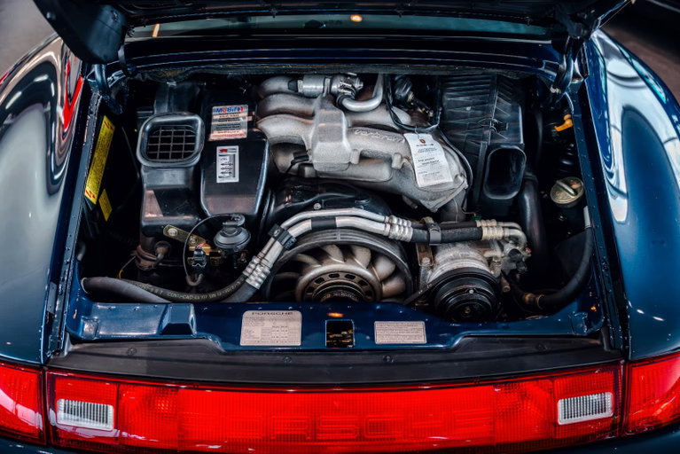 Porsche 993 Carrera 4S