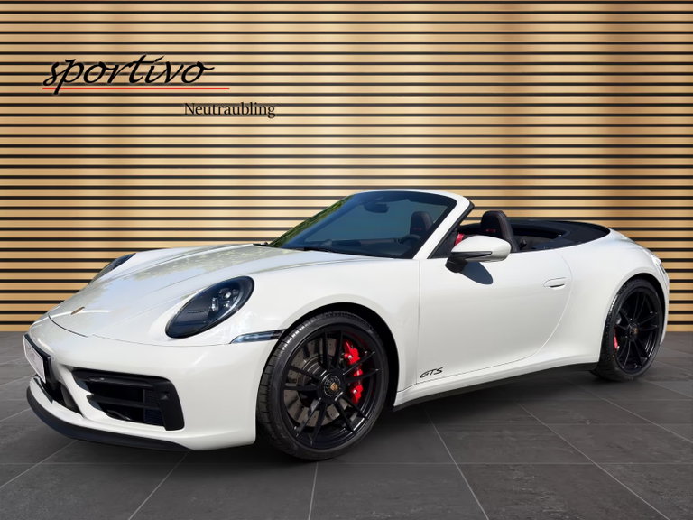 Porsche 992 Carrera 4 GTS