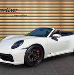 Porsche 992 Carrera 4 GTS