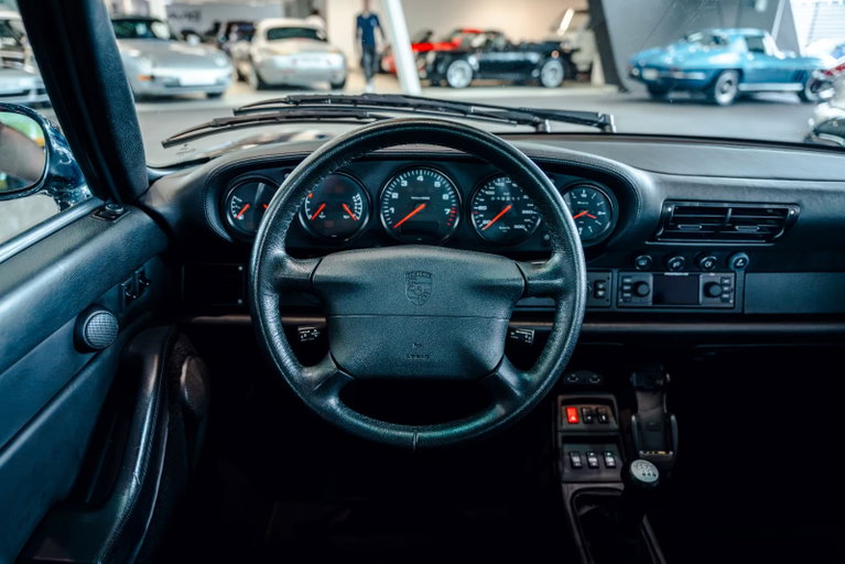 Porsche 993 Carrera 4S