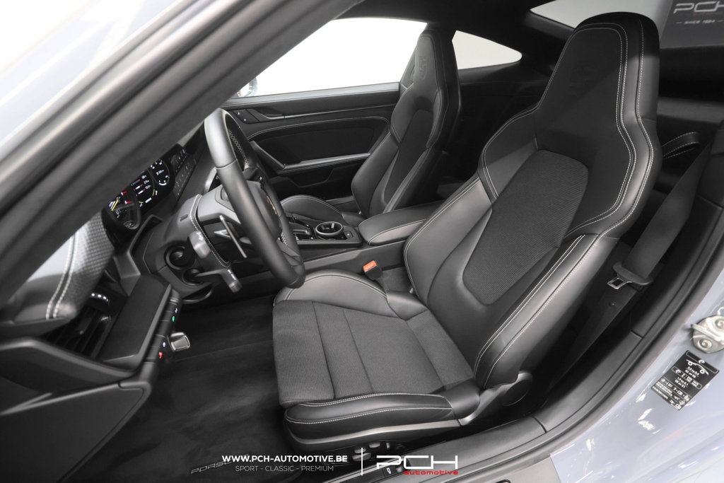 Porsche 992 GT3 Touring
