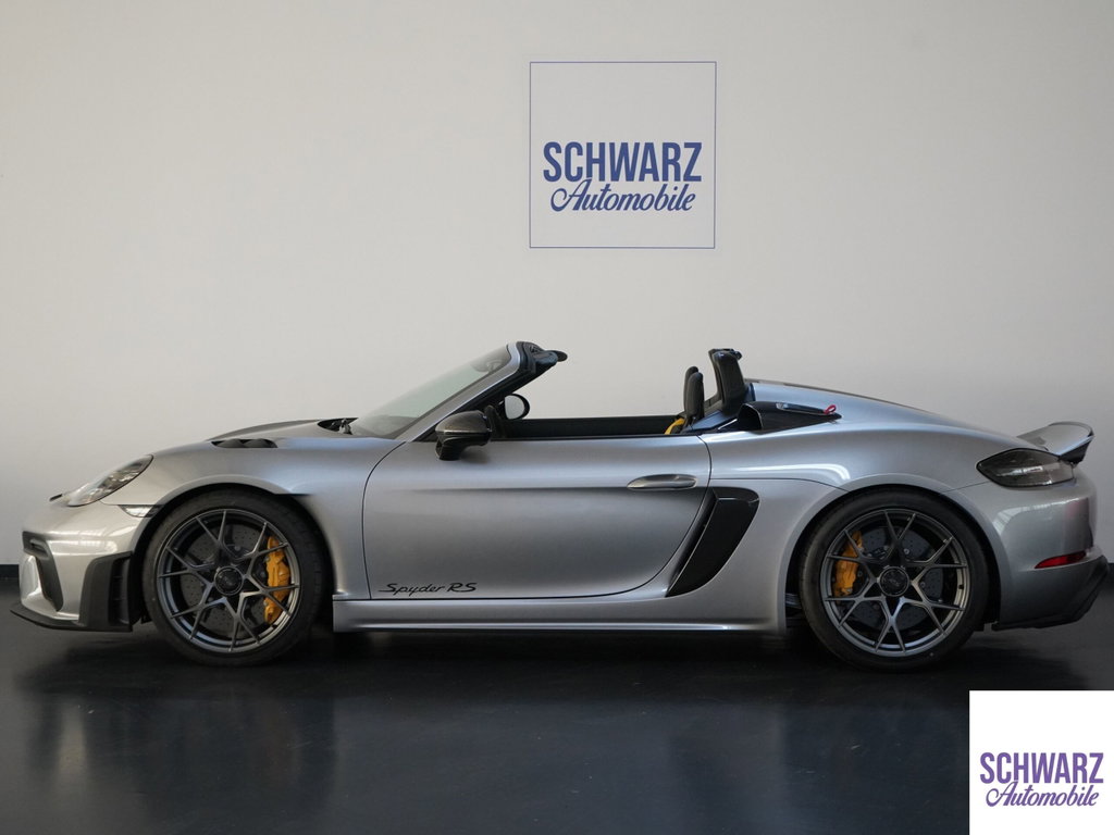 Porsche 718 Spyder RS