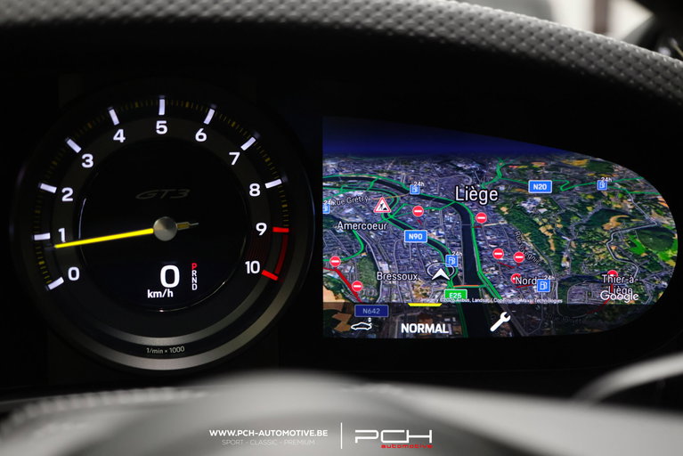 Porsche 992 GT3 Touring