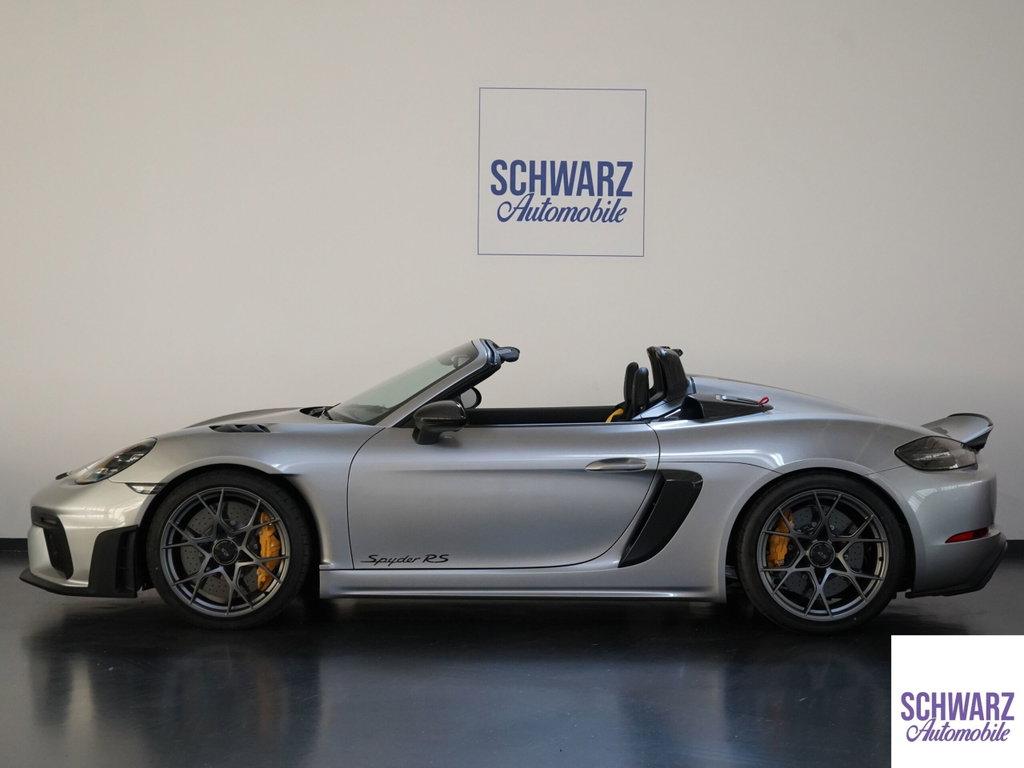 Porsche 718 Spyder RS