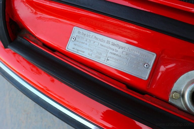Porsche 911 S (F-Modell)