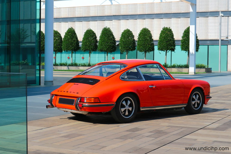Porsche 911 S (F-Modell)