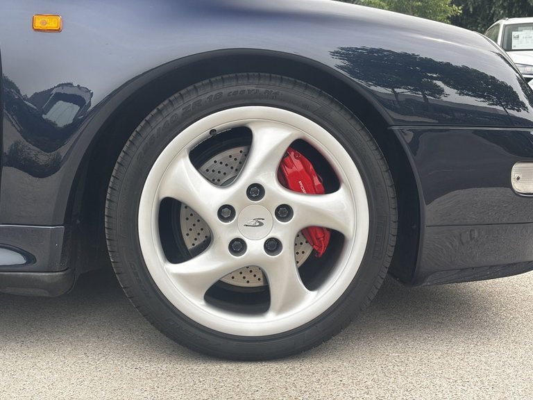 Porsche 993 Carrera 4S