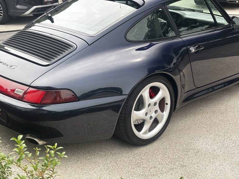 Porsche 993 Carrera 4S