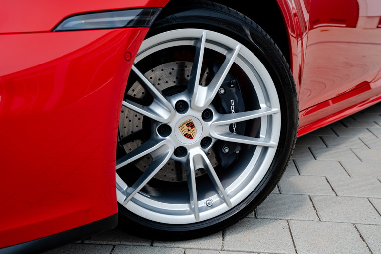 Porsche 992.2 Carrera