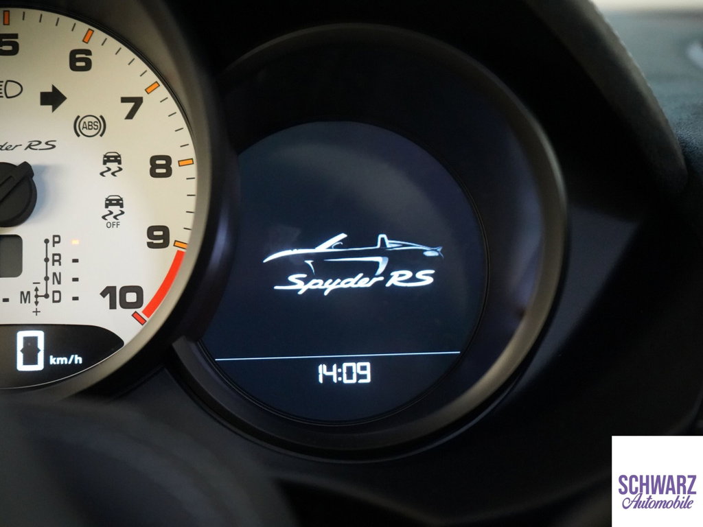 Porsche 718 Spyder RS