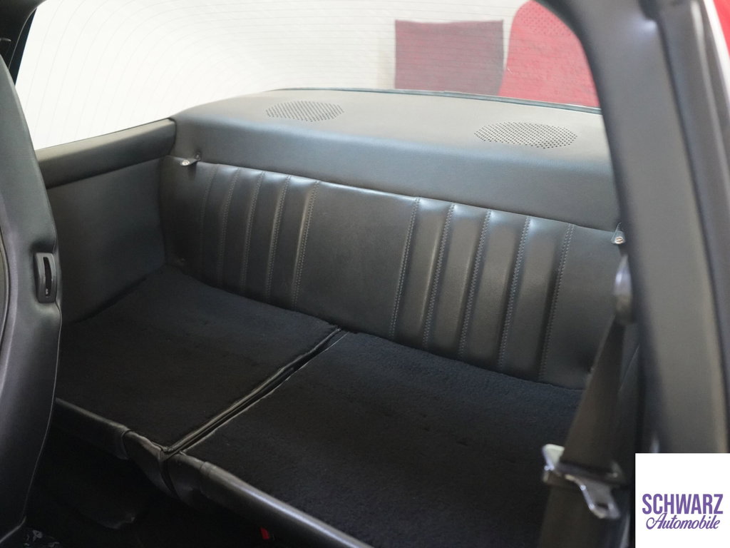 Porsche 911 Carrera 3.2 (US)