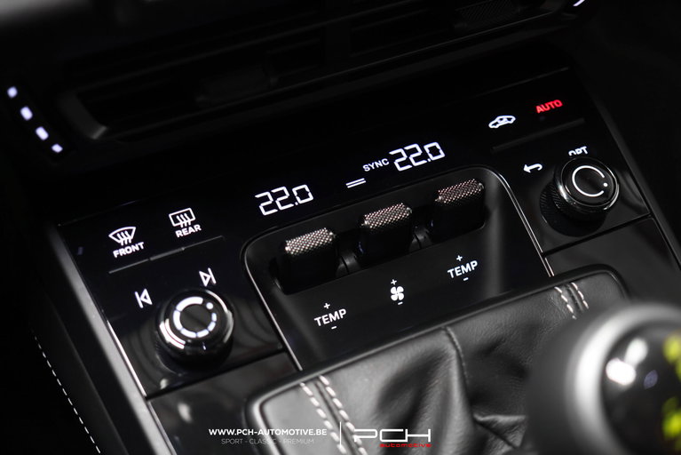 Porsche 992 GT3 Touring