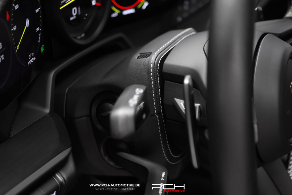 Porsche 992 GT3 Touring