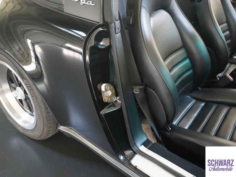 Porsche 911 Carrera 3.2 (US)