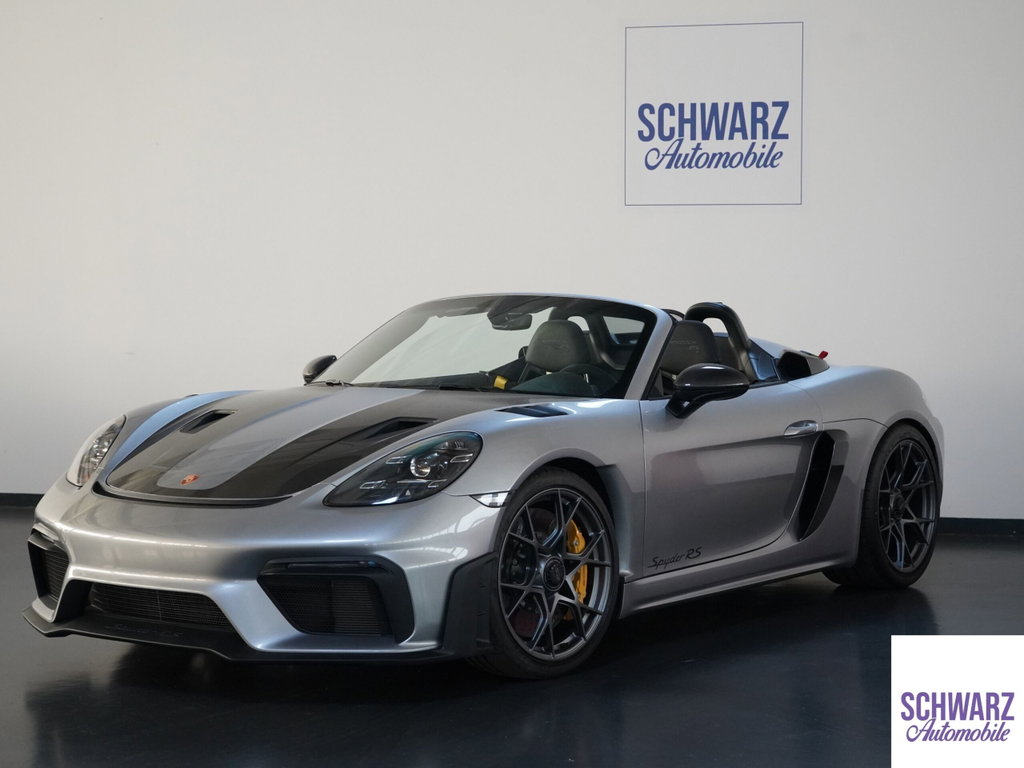 Porsche 718 Spyder RS