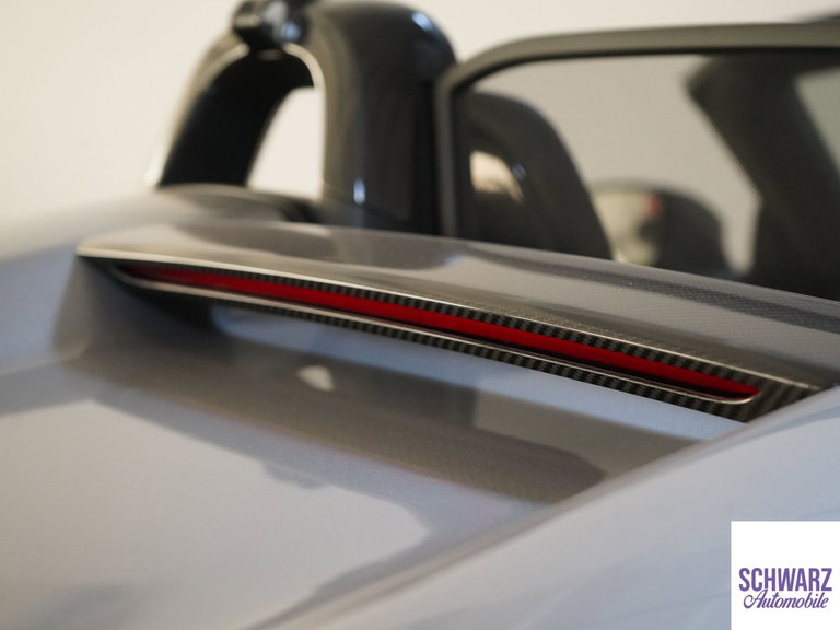 Porsche 718 Spyder RS