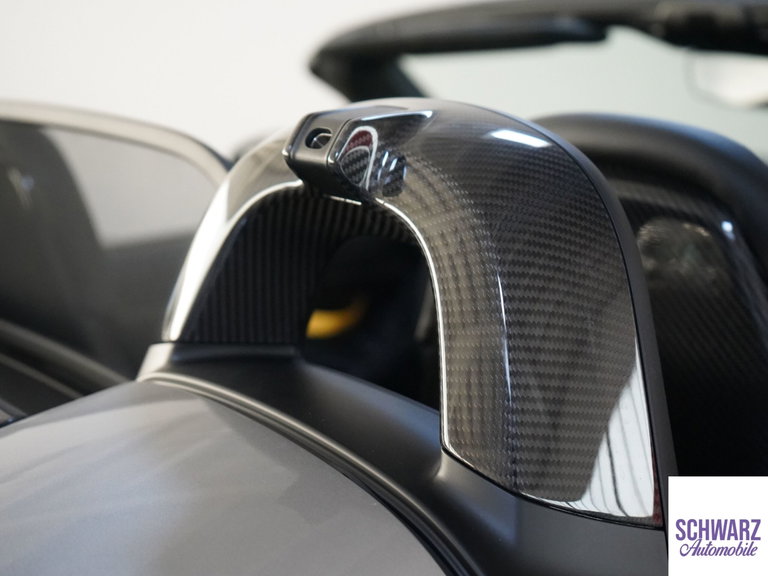 Porsche 718 Spyder RS