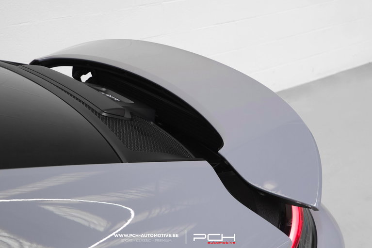 Porsche 992 GT3 Touring