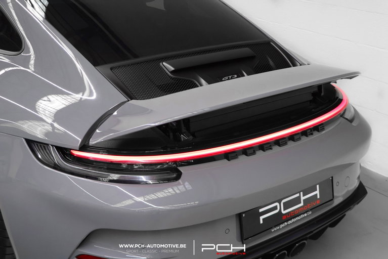 Porsche 992 GT3 Touring