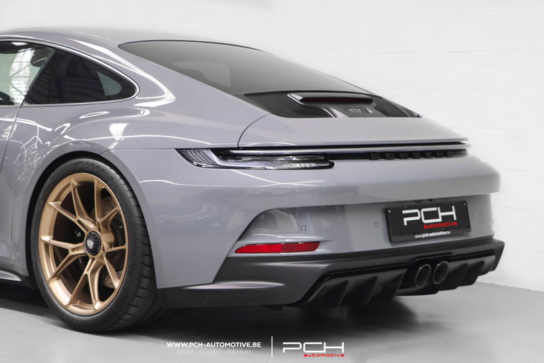Porsche 992 GT3 Touring