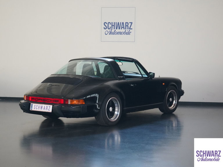 Porsche 911 Carrera 3.2 (US)