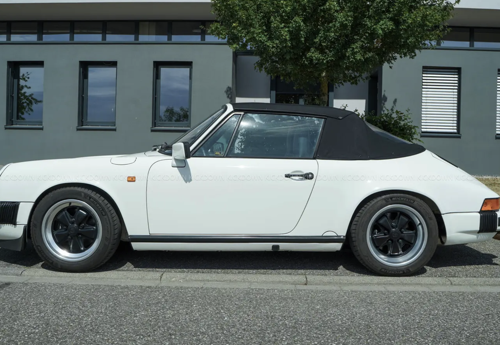 Porsche 911 Carrera 3.2