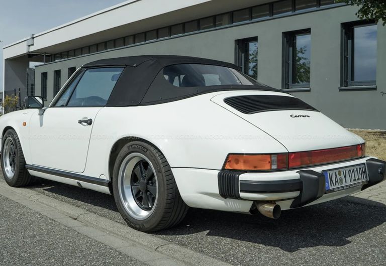 Porsche 911 Carrera 3.2