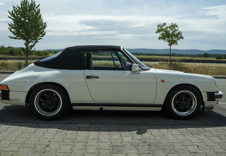 Porsche 911 Carrera 3.2