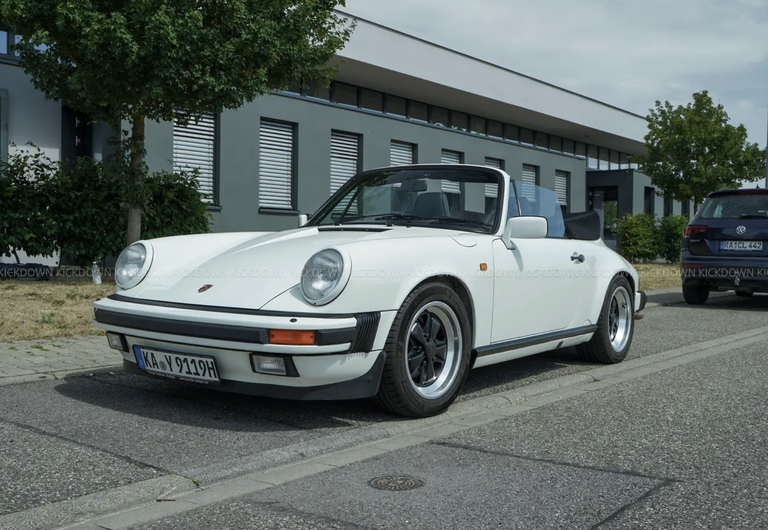 Porsche 911 Carrera 3.2
