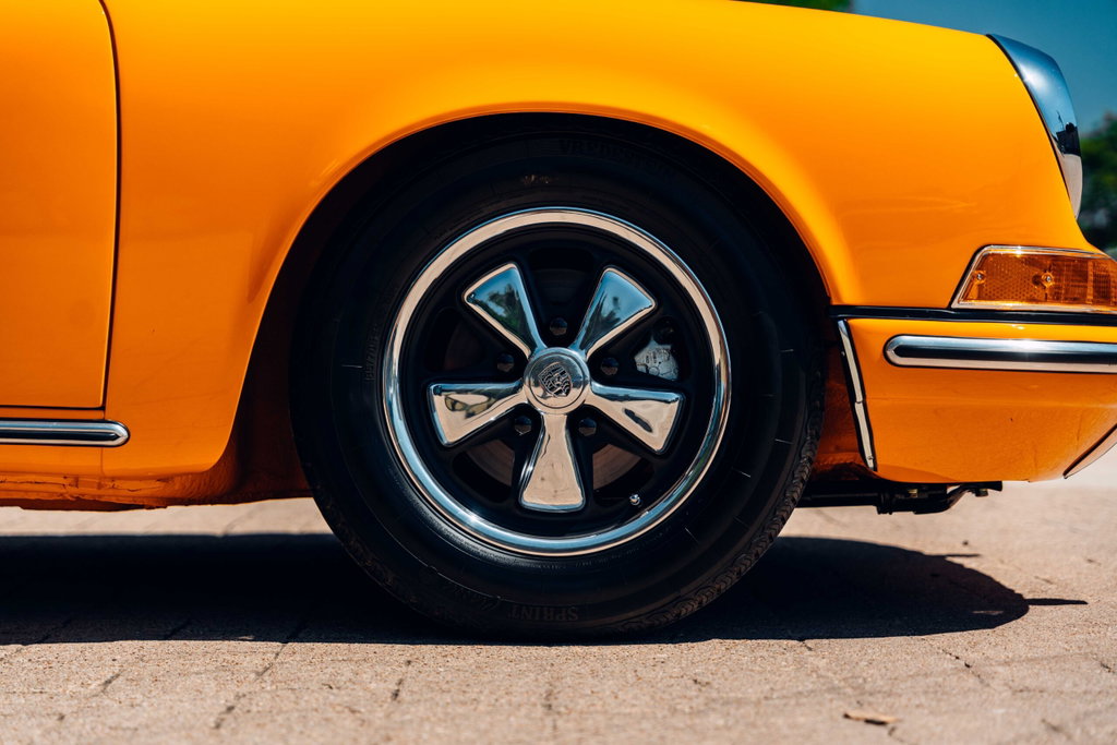 Porsche 911 T