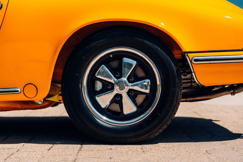 Porsche 911 T