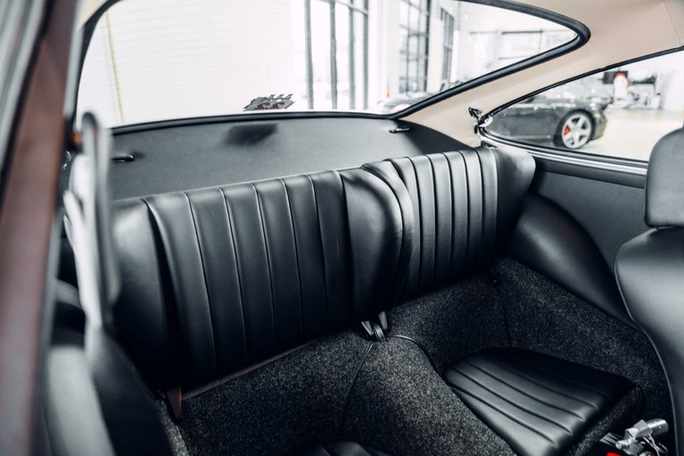 Porsche 911 T