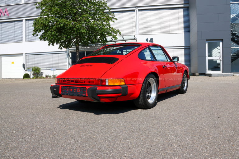 Porsche 911 Carrera 3.2