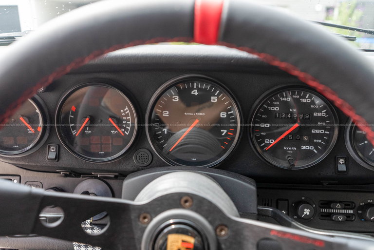 Porsche 964 Carrera 4
