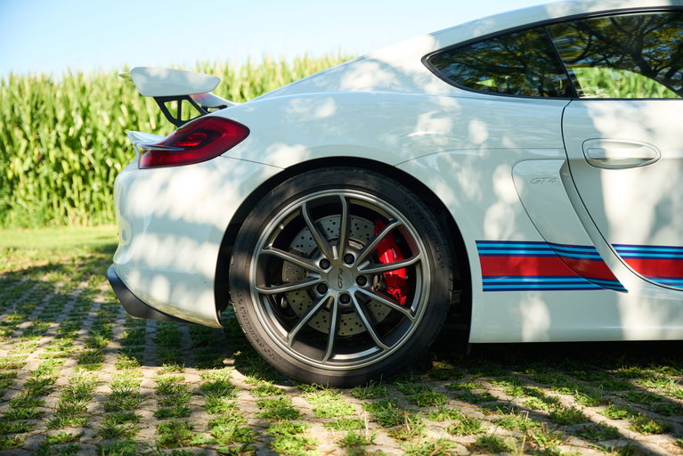 Porsche 981 Cayman GT4