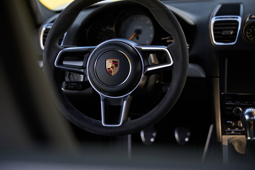 Porsche 981 Cayman GT4