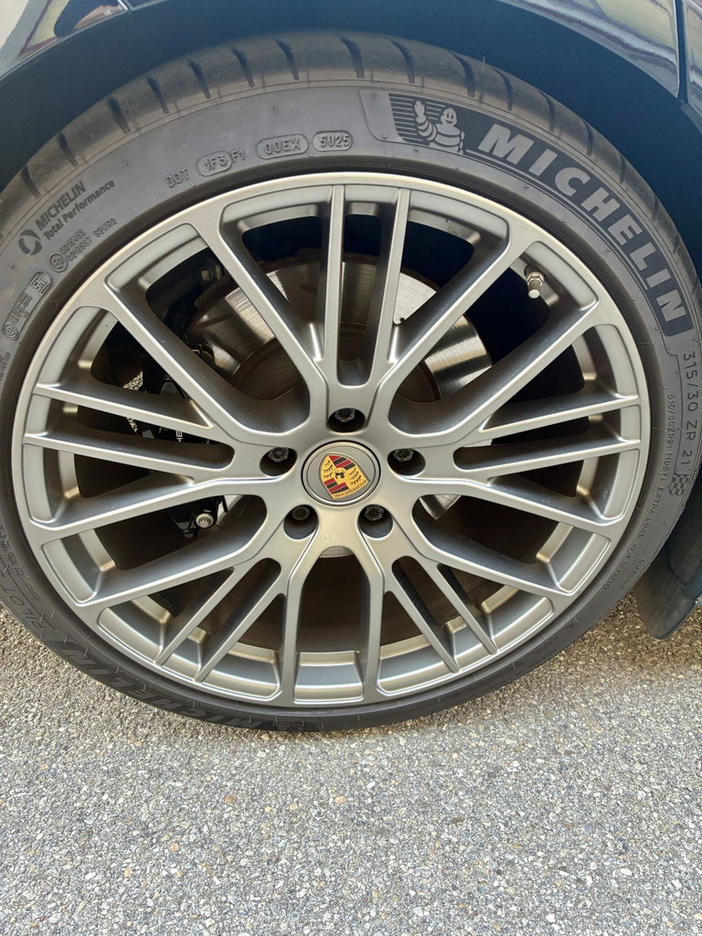 Porsche Panamera GTS