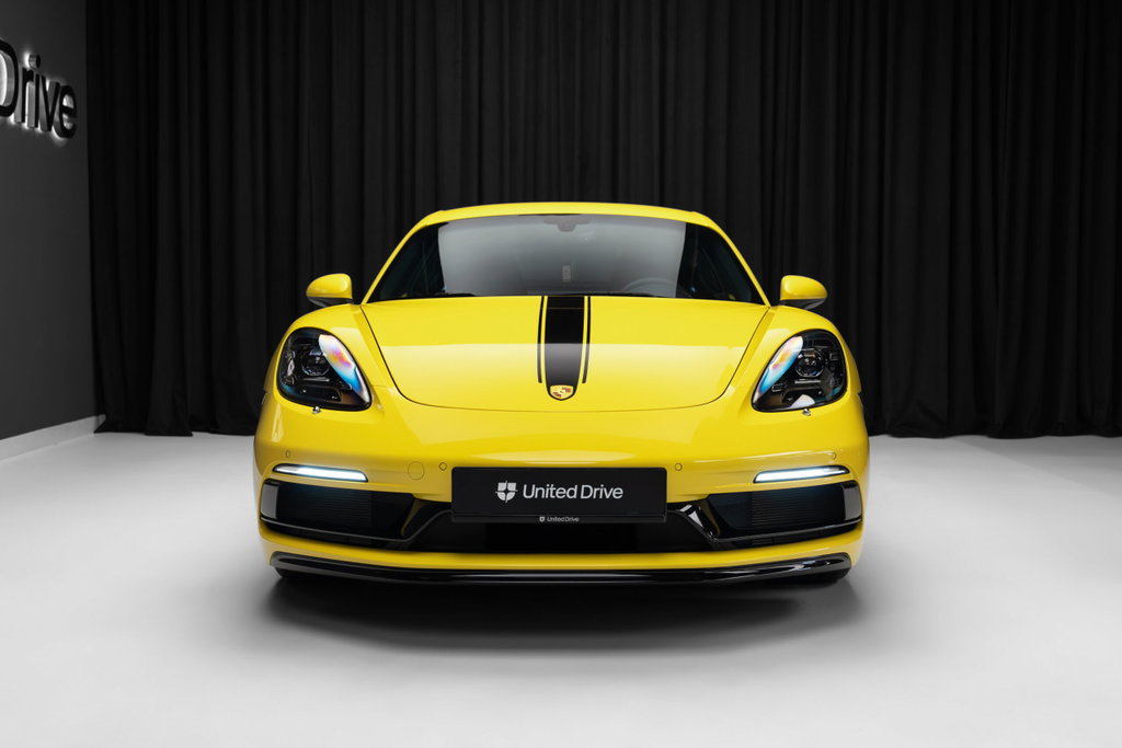 Porsche 718 Cayman