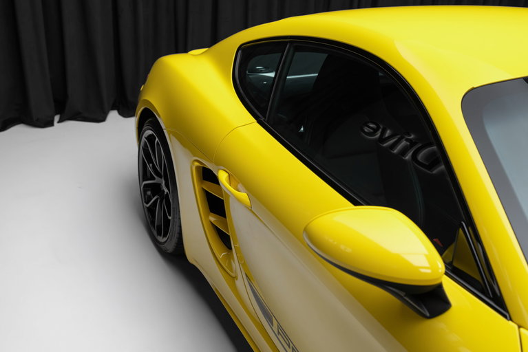 Porsche 718 Cayman