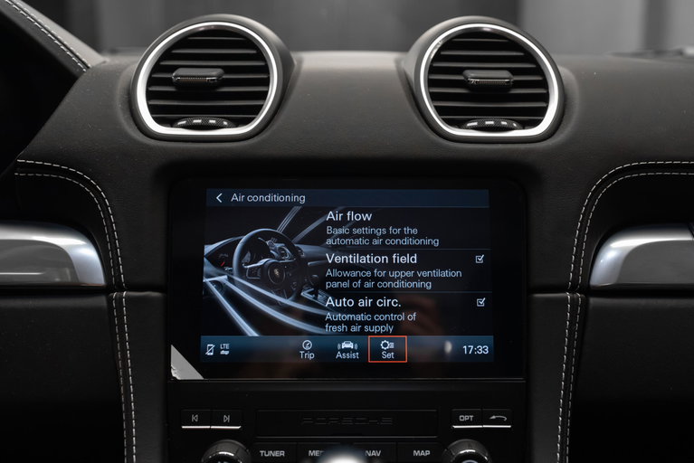 Porsche 718 Cayman