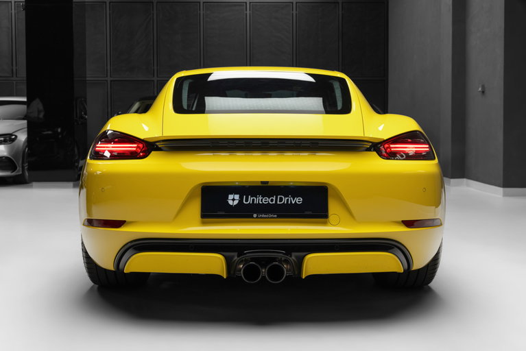 Porsche 718 Cayman