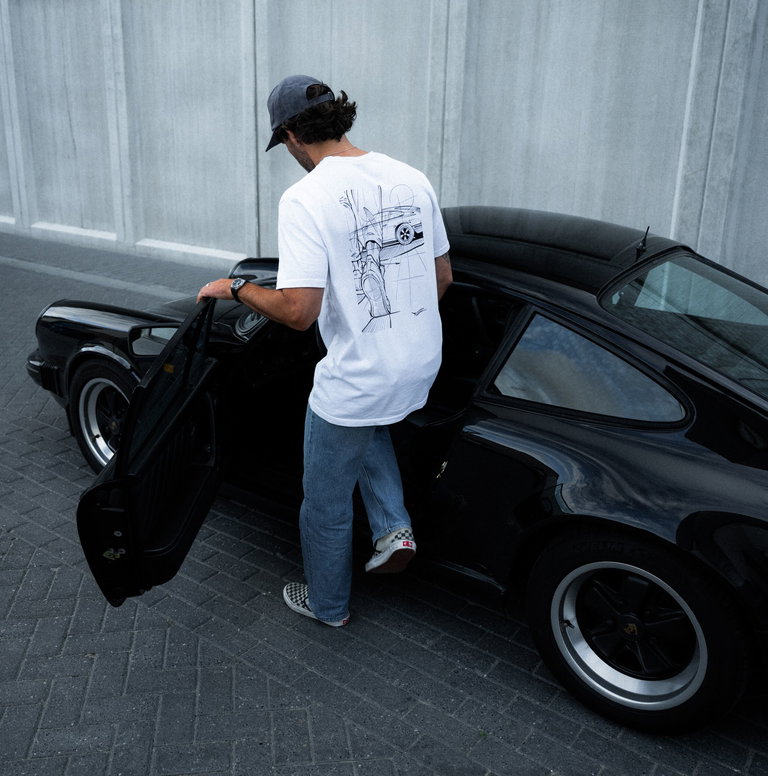 Back Print T-Shirt: Giuliano Design Edition