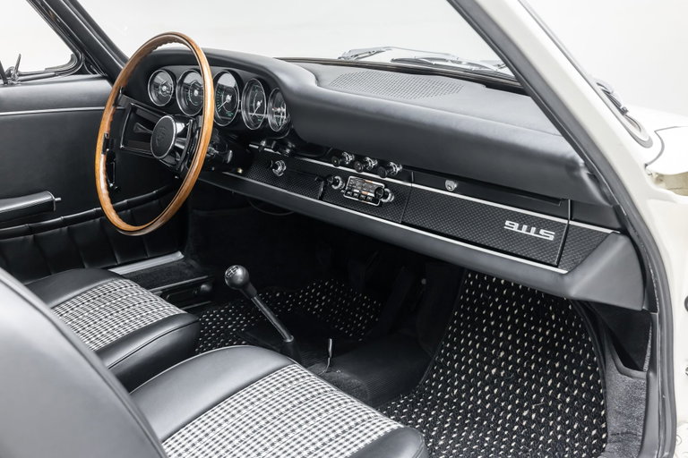 Porsche 911 S (F-Modell)