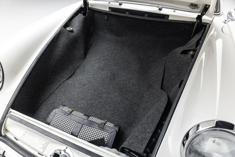 Porsche 911 S (F-Modell)